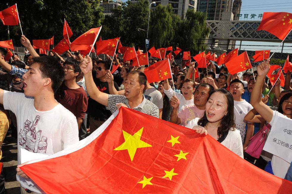 郑钦文泪洒新闻发布会:对不起观赛球迷!点出输球关键细节
