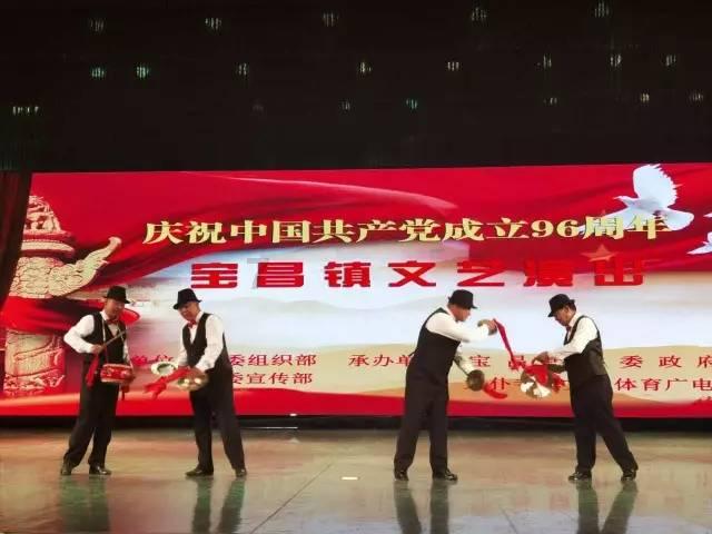 时尚发型女孩